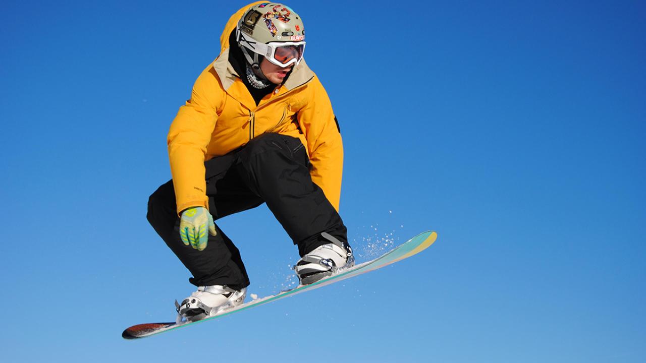 Snowboard-et-ski-une-planche-ou-deux