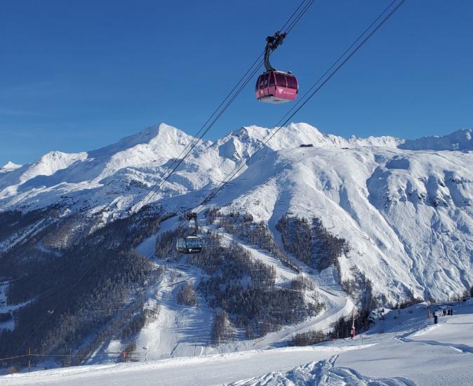 Precision Ski Rent - skier en février - blog