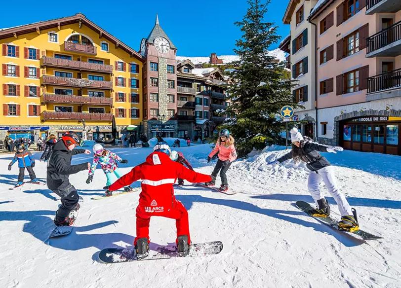 Arc1950 : Ski dans la rue